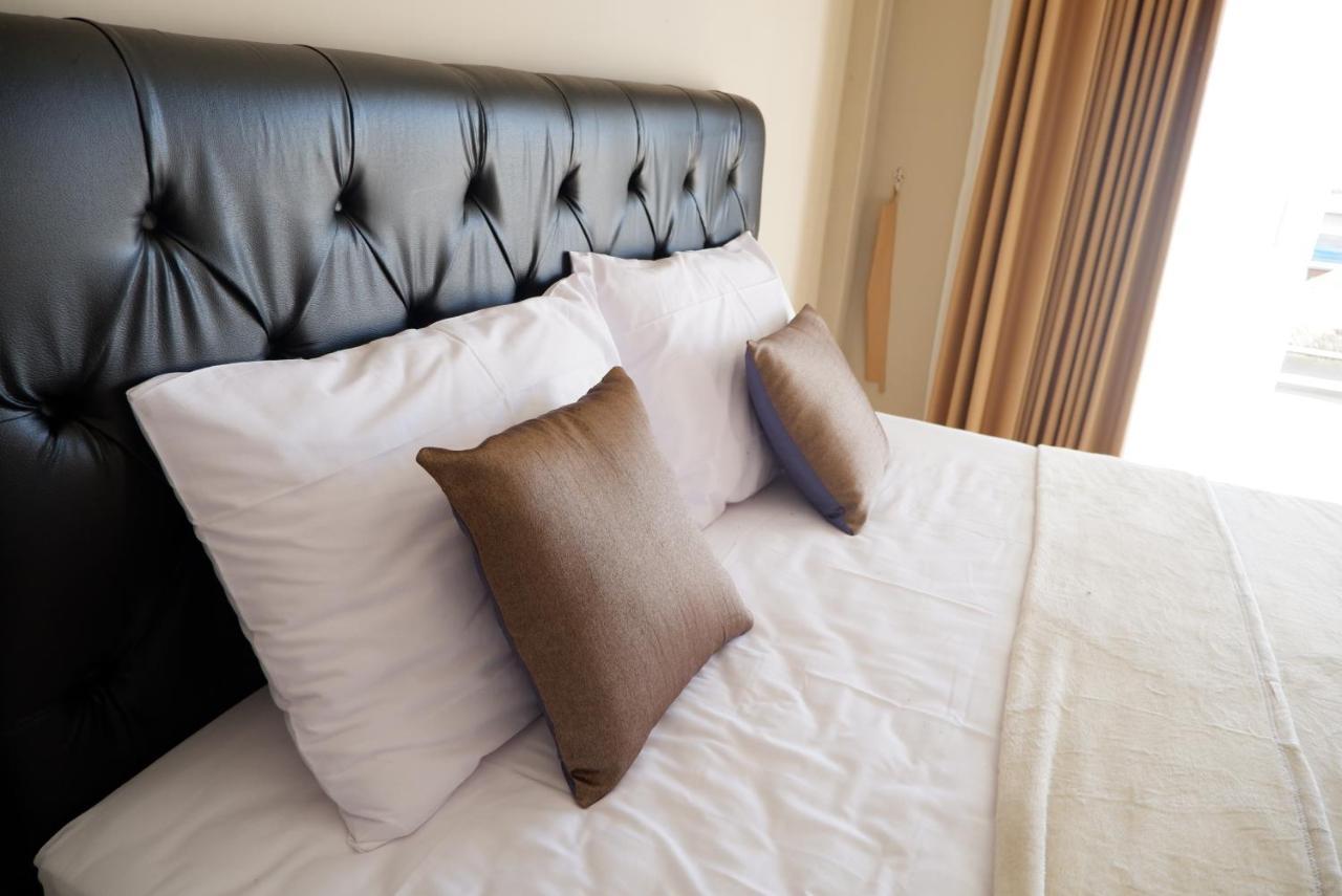 Gunza Bed And Breakfast 자띠루위 외부 사진
