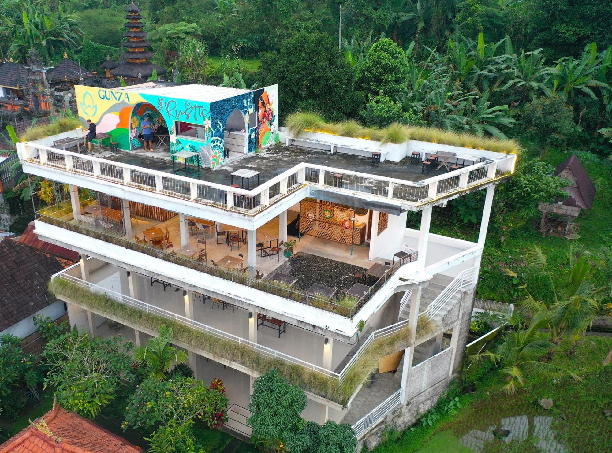 Gunza Bed And Breakfast 자띠루위 외부 사진