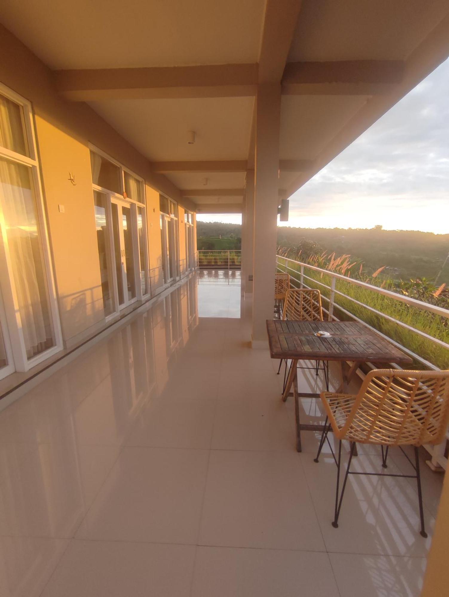 Gunza Bed And Breakfast 자띠루위 외부 사진