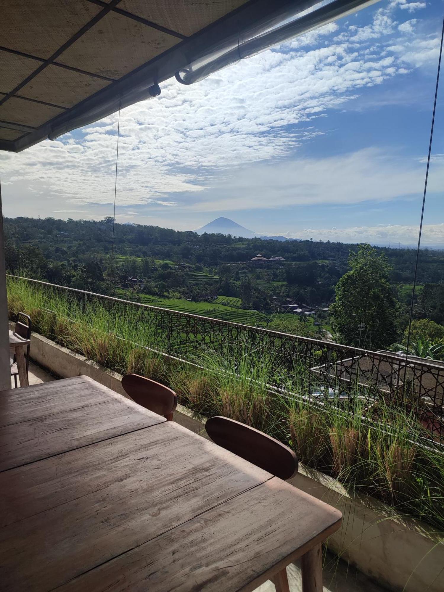 Gunza Bed And Breakfast 자띠루위 외부 사진